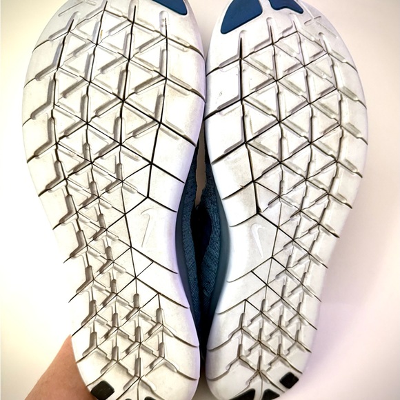 Nike FREE RN FLYKNIT Oceanfog, Navy, Blue Men Size 7 , Wonens 8.5 880843-402 - Picture 15 of 16